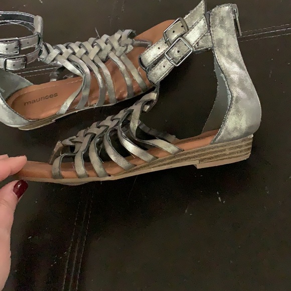 Sandals - Picture 2 of 4